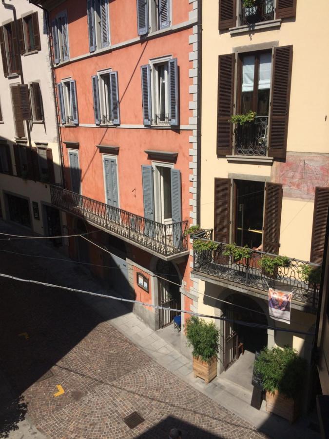 Appartamenti Al Rizzo Dei Santi Lovere Exteriör bild
