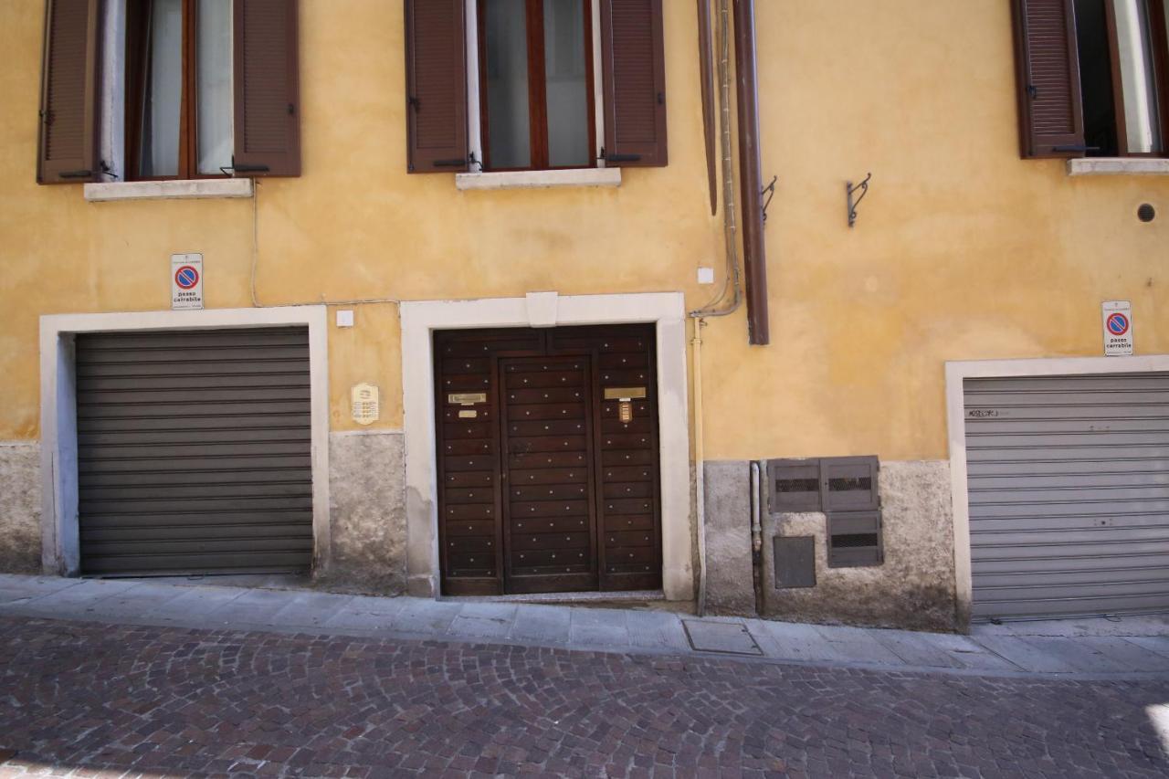 Appartamenti Al Rizzo Dei Santi Lovere Exteriör bild