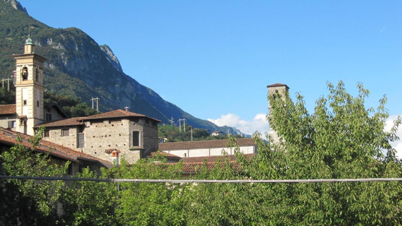 Appartamenti Al Rizzo Dei Santi Lovere Exteriör bild