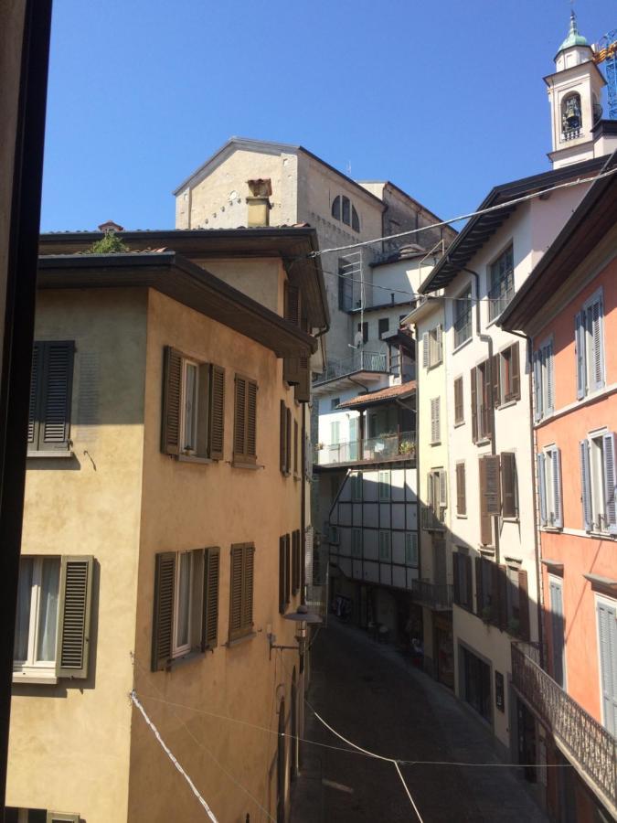 Appartamenti Al Rizzo Dei Santi Lovere Exteriör bild